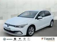 Gebraucht VW Golf VIII Life 131 PS (96 kW) 2023 Weiß Limousine