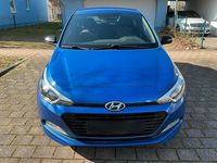 Gebraucht Hyundai i20 GO! 75 PS (55 kW) 2019 Blau Kleinwagen