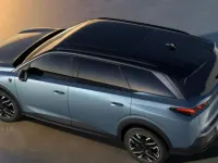 Neu Peugeot 5008 GT 145 PS (106 kW) 2026 Ingaro blau metallic SUV