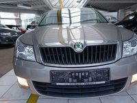 Gebraucht Skoda Octavia Elegance 160 PS (117 kW) 2010 Beige Limousine
