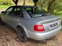 Gebraucht Audi A4 125 PS (91 kW) 1998 Silber Limousine
