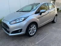 Gebraucht Ford Fiesta SYNC Edition 101 PS (74 kW) 2015 Silber Kleinwagen