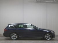 Gebraucht Mercedes C220 Avantgarde 194 PS (142 kW) 2020 Blau Limousine