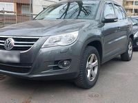 Gebraucht VW Tiguan 150 PS (110 kW) 2011 Grau SUV