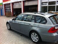 Gebraucht BMW 318 194 PS (142 kW) 2008 Grau Kombi