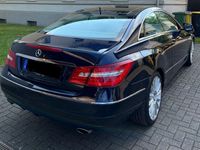 Gebraucht Mercedes E350 292 PS (214 kW) 2011 Blau Coupé