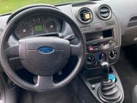 gebraucht Ford Fiesta 1.3