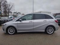 Gebraucht Mercedes B200 156 PS (114 kW) 2017 Silber Van / Kleinbus