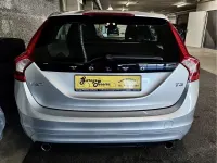 Gebraucht Volvo V60 150 PS (110 kW) 2015 Grau Kombi