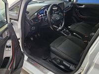 Gebraucht Ford Fiesta ST-Line 120 PS (88 kW) 2018 Frostweiß Kleinwagen