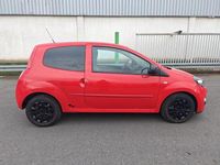 Second-hand Renault Twingo Expression 75 CP (55 kW) 2012 Roșu Hatchback
