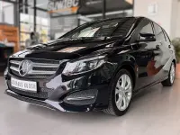 Gebraucht Mercedes B200 156 PS (114 kW) 2015 Schwarz Kleinwagen