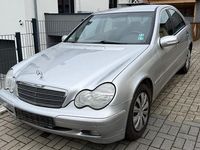 Gebraucht Mercedes C180 Classic 129 PS (94 kW) 2001 Orange Limousine