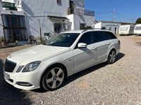 Gebraucht Mercedes E250 Avantgarde 204 PS (150 kW) 2011 Weiß Kombi