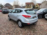 Gebraucht Hyundai ix35 Premium 163 PS (119 kW) 2011 Silber SUV