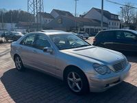 Gebraucht Mercedes C200 163 PS (119 kW) 2004 Silber Limousine