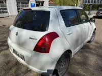 Second-hand Suzuki Swift 92 CP (67 kW) 2007 Alb Hatchback