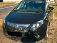 Gebraucht Opel Zafira Tourer 131 PS (96 kW) 2012 Schwarz Van / Kleinbus