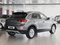 Gebraucht VW T-Roc Life 110 PS (80 kW) 2023 Indiumgraumetallic SUV