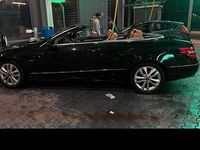 Gebraucht Mercedes E200 184 PS (135 kW) 2010 Schwarz Cabrio