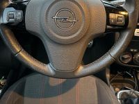 Gebraucht Opel Corsa 81 PS (59 kW) 2010 Schwarz Kleinwagen