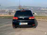 Gebraucht VW Golf VI 105 PS (77 kW) 2011 Blau Kleinwagen