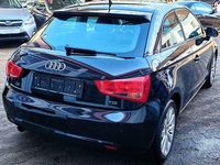 Gebraucht Audi A1 Attraction 105 PS (77 kW) 2011 Schwarz Kleinwagen