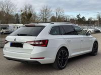 Gebraucht Skoda Superb Style 190 PS (139 kW) 2018 Weiß Kombi