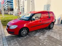Gebraucht Skoda Roomster 70 PS (51 kW) 2008 Rot Van / Kleinbus