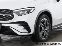 Gebraucht Mercedes GLC220 AMG 197 PS (144 kW) 2025 885 manufaktur opalithweiß bright (metallic) SUV