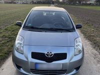 Gebraucht Toyota Yaris 87 PS (63 kW) 2006 Silber Kleinwagen