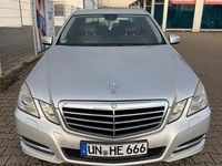 Gebraucht Mercedes E220 Avantgarde 170 PS (125 kW) 2011 Silber Limousine