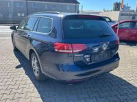 Gebraucht VW Passat Comfortline 150 PS (110 kW) 2015 Blau Limousine
