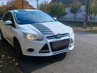 Gebraucht Ford Focus 125 PS (91 kW) 2014 Weiß Limousine