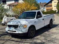 Używany Ford V8 193 KM (141 kW) 1997 Biały SUV