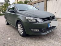 Gebraucht VW Polo Comfortline 90 PS (66 kW) 2015 Grün Kleinwagen