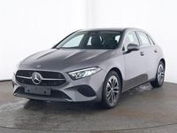 Gebraucht Mercedes A200 Progressive 163 PS (119 kW) 2025 Mountaingrau  met. (metallic) Kleinwagen
