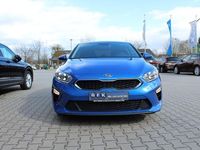 gebraucht Kia Ceed 1.5 TGDI | SILBER | AUTOMATIK