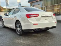 Gebraucht Maserati Ghibli 330 PS (242 kW) 2015 Weiß Limousine