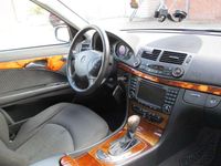 Gebraucht Mercedes E320 204 PS (150 kW) 2005 Silber Limousine