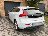 Gebraucht Volvo V40 Summum 114 PS (83 kW) 2012 Blau Kleinwagen
