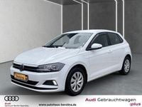 Gebraucht VW Polo Comfortline 95 PS (69 kW) 2021 Weiß Kleinwagen