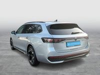 Gebraucht VW Passat R-line 193 PS (141 kW) 2025 Silber Kombi