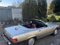 Gebraucht Mercedes 560 232 PS (170 kW) 1986 Rauch silber Cabrio