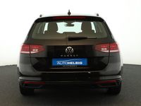Gebraucht VW Passat 122 PS (89 kW) 2023 Deep black perleffekt Kombi