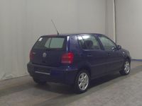 Gebraucht VW Polo 60 PS (44 kW) 2002 Blau Kleinwagen