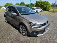 Gebraucht VW Polo Cross 90 PS (66 kW) 2015 Titanium beige metallic Kleinwagen