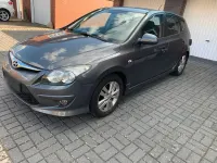 Gebraucht Hyundai i30 90 PS (66 kW) 2010 Grau Kleinwagen