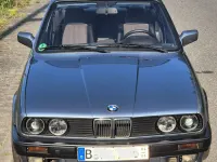 Gebraucht BMW 320 129 PS (94 kW) 1988 Blau Limousine