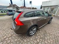Gebraucht Volvo V60 CC 190 PS (139 kW) 2015 Braun Kombi